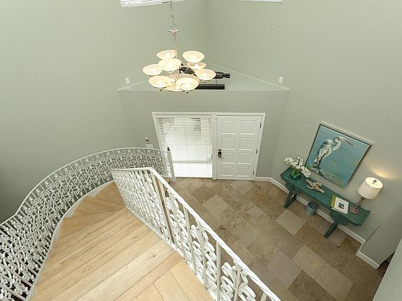 5th image of 9240 Heckscher Dr