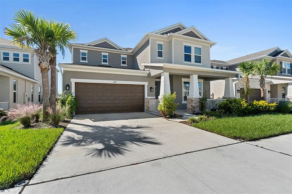 5 bed, 3.5 bath, 3053 sqft, $4,500 — Photo 2