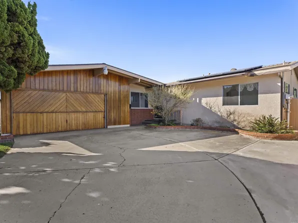 6542 Burgundy St, San Diego, CA 92120
