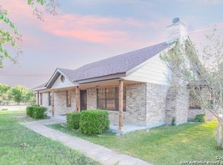 2605 Fm 471 N, Castroville, TX 78009