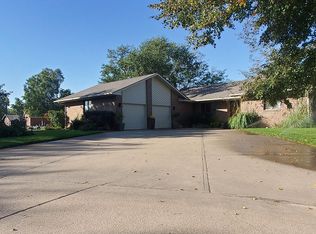 1911 Buena Vista Point, Fremont, NE 68025