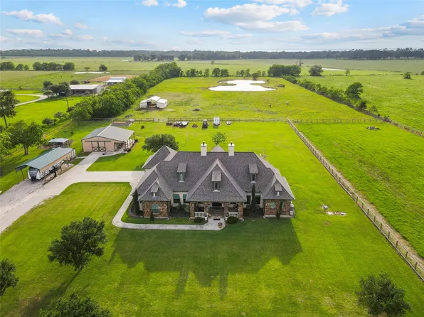 2750 Fm 563, Anahuac, TX 77514