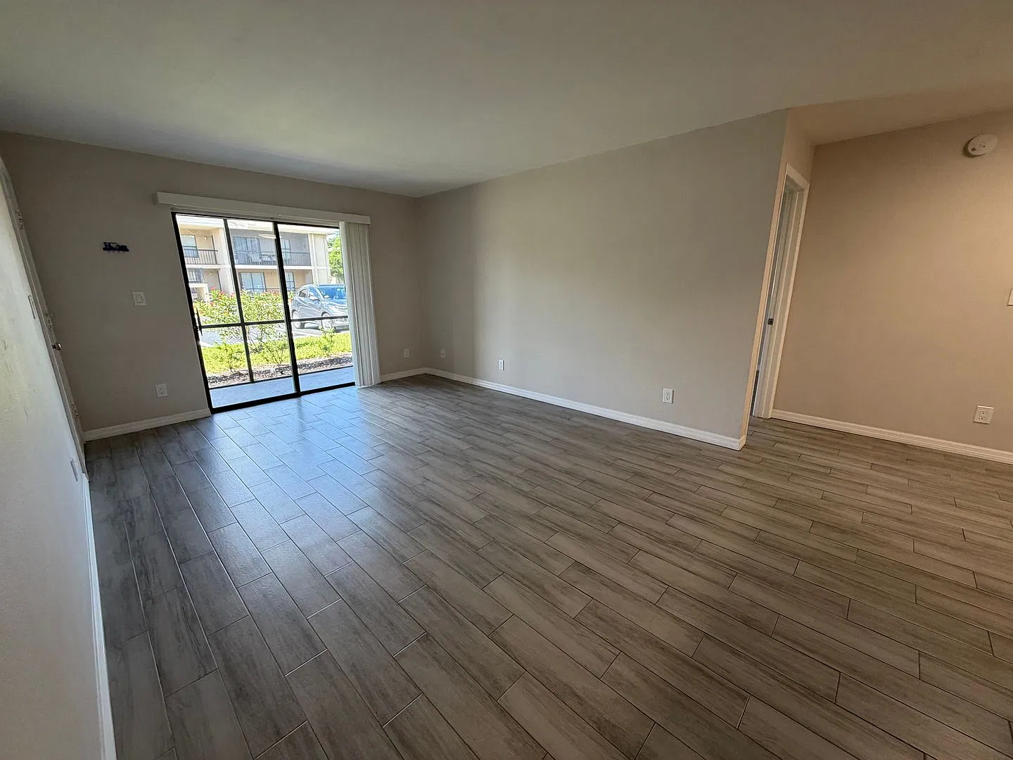 5307 Summerlin Rd — Photo 3