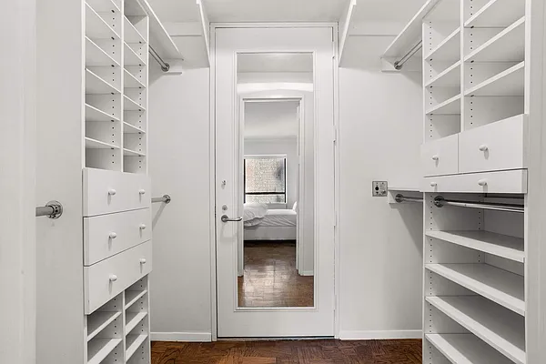 Rented by Sotheby's International Realty | media 8
