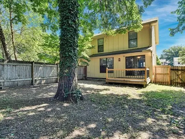 13330 Walnut St — Photo 27