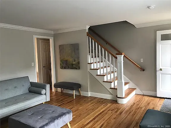 16 Ledge Ave #2 — Photo 8