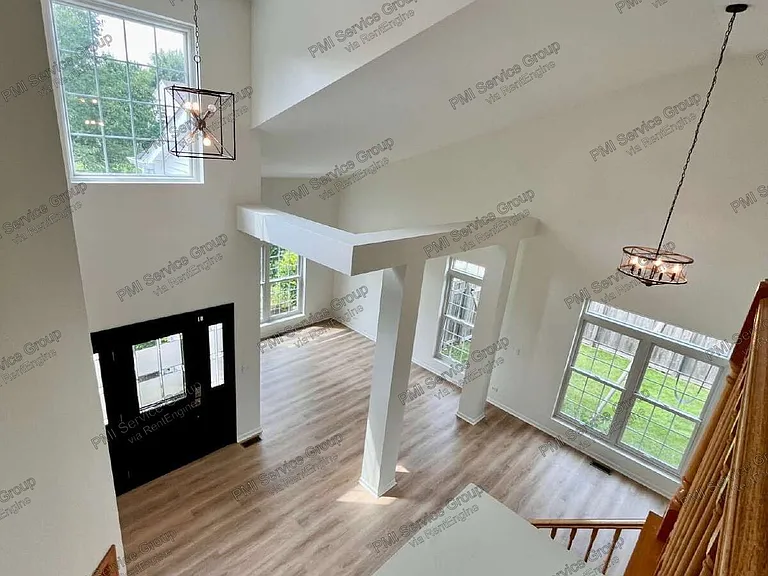 1523 Schumacher Dr — Photo 18