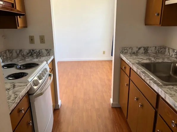 1591 Laurel St, San Carlos, CA 94070