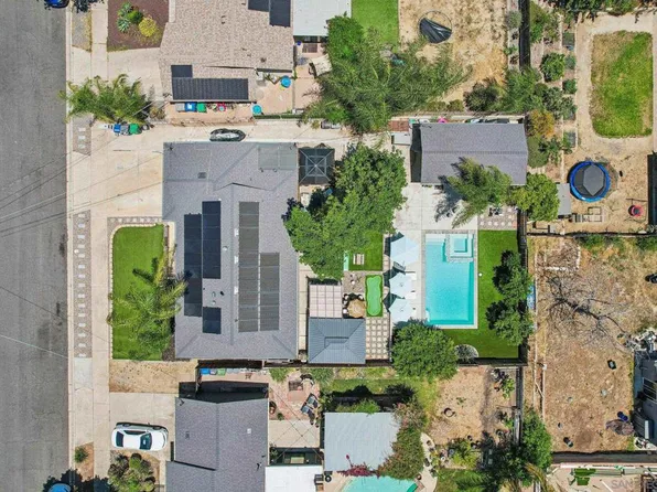 9239 Bellagio Rd, Santee, CA 92071