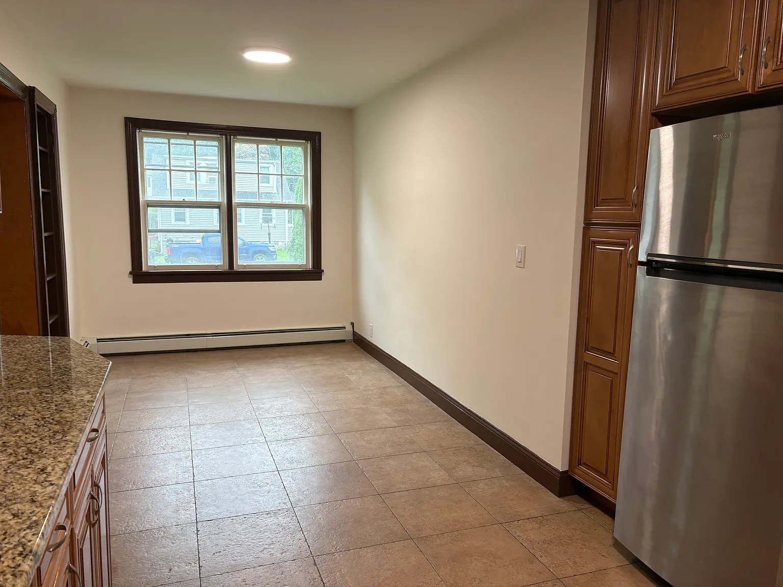 2 bed, 1100 sqft, $2,800 — Photo 2