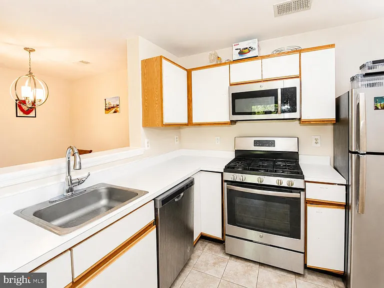13201 Astoria Hill Ct #F — Photo 11