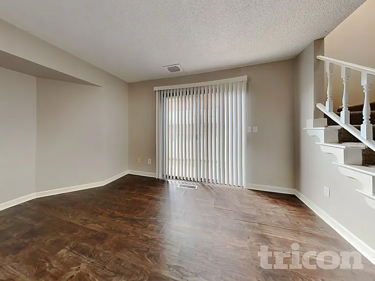 1344 Shaddick Dr — Photo 3
