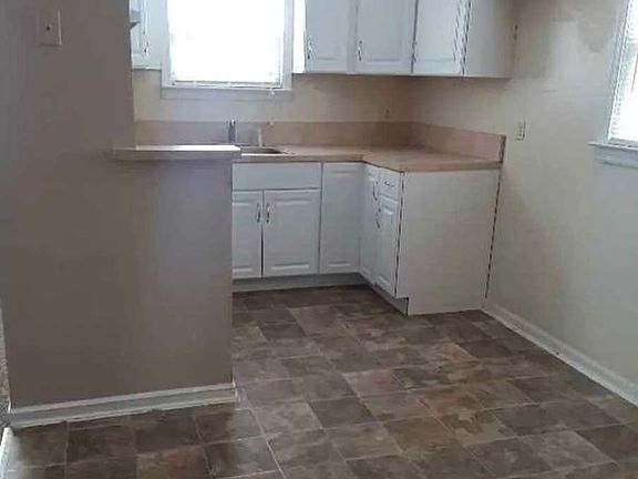 3rd image of 80 Kennedy Dr Floor 2