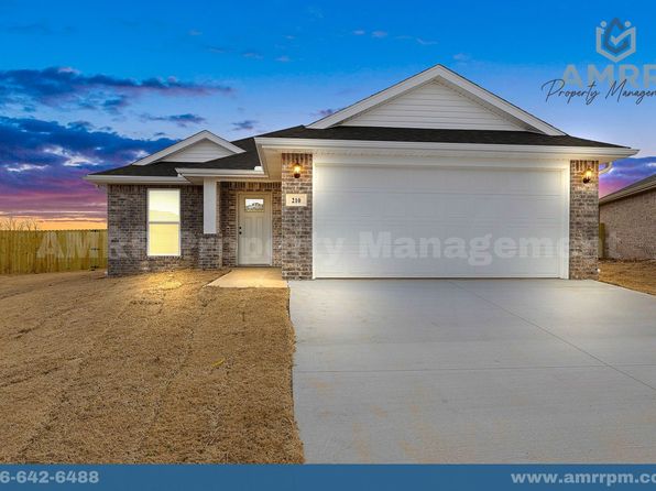 210 SW Vicki St