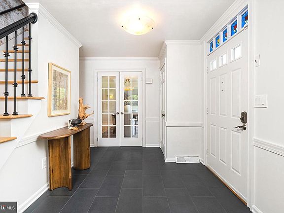 5th image of 25 Arvida Dr