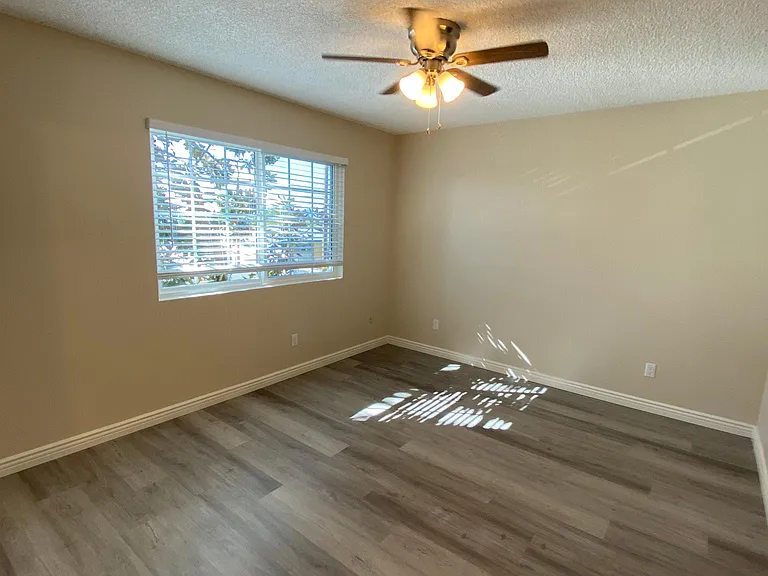 737 E Pine St #8 — Photo 13