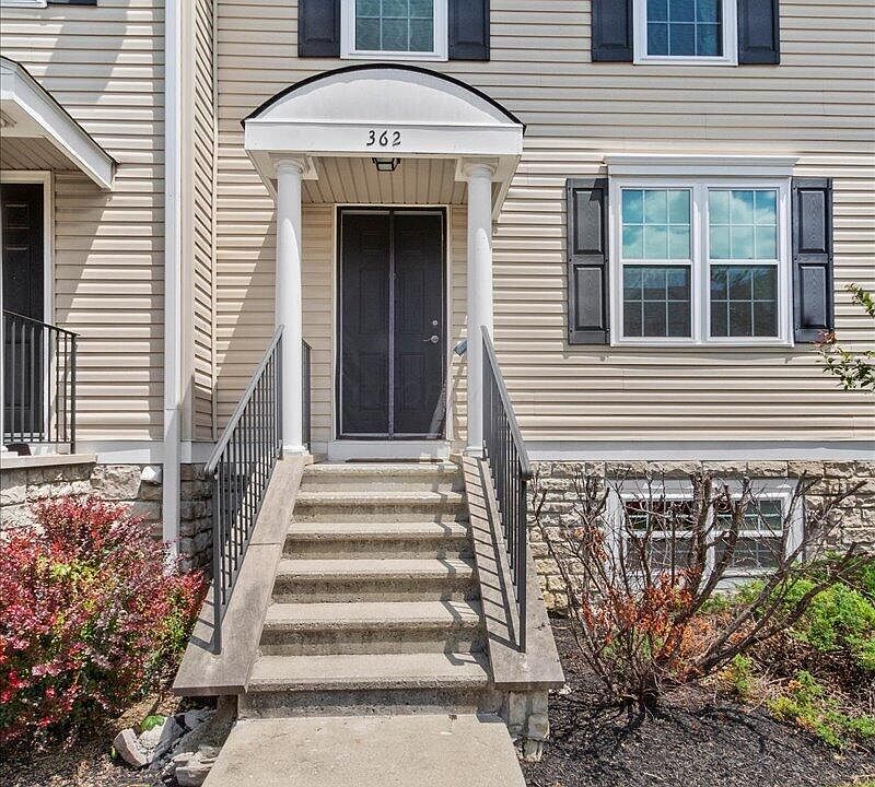 1st image of 362 Douglasfir Dr