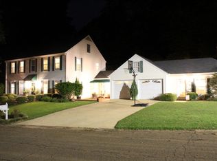 2004 Hidden Valley Dr, Columbus, MS 39701