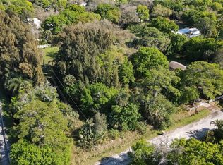 1956 Flora Ln, Vero Beach, FL 32966