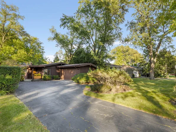 2626 Wilmette Ave, Wilmette, IL 60091