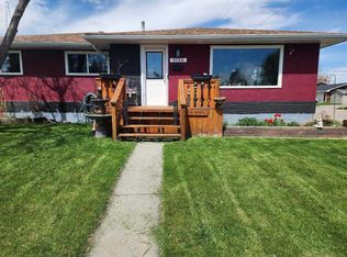 9136 S Allison Dr SE, Calgary, AB T2J1B1