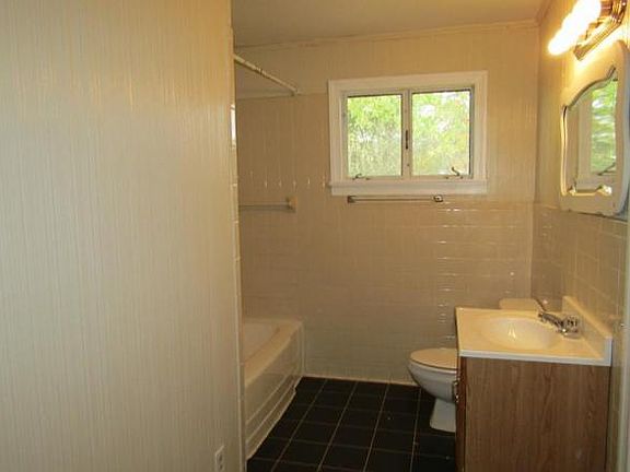 5th image of 309 Sevier Hts