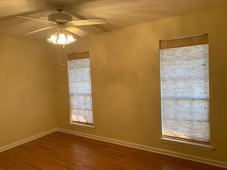 4708 Herrmann St — Photo 12