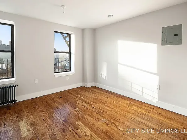195 Underhill Avenue image 1 of 3