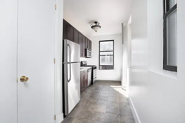 Rented by Compass | media 9