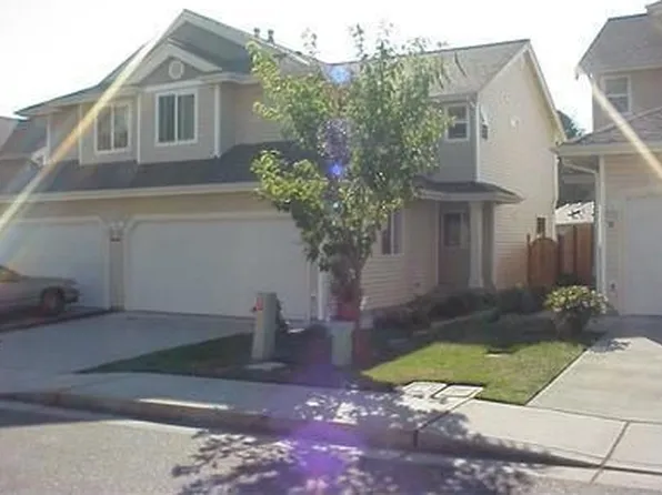 1612 Hollowdale Pl #2-C, Everett, WA 98204