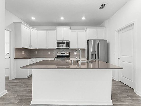 2nd image of 6444 Sprucepine Ln