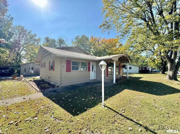 78 Dallas Dr, Harrisburg, IL 62946