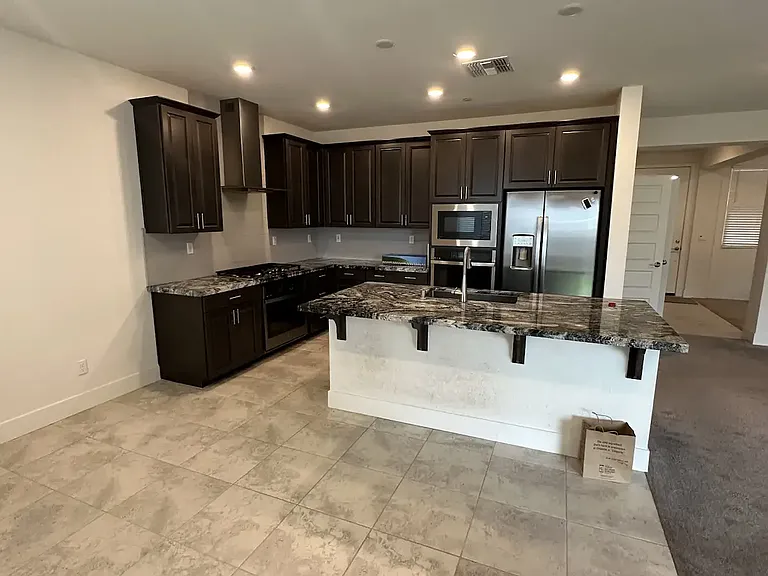 12749 Thorntonhall Dr — Photo 5