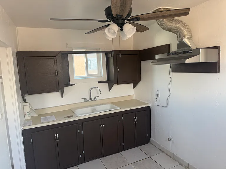 107 Clyde St #107 — Photo 6