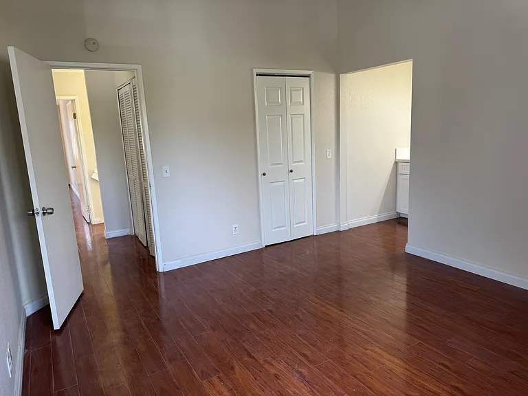 2286 Hawthorne Pl — Photo 6