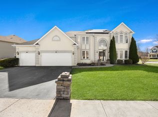 134 Timber Ct, Gilberts, IL 60136