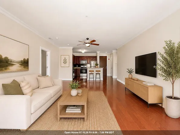 22 Avenue At Port Imperial image 1 of 34