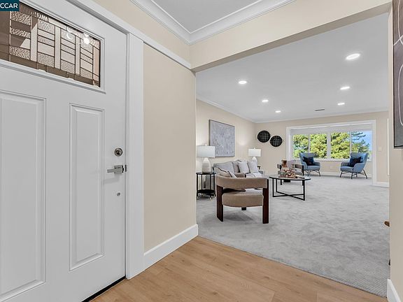 3rd image of 2825 Ptarmigan Dr APT 3