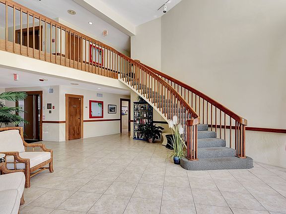 2nd image of 150 SE Four Winds Dr APT B303
