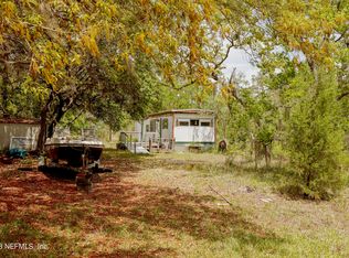 115 Lagonda Ave, Interlachen, FL 32148