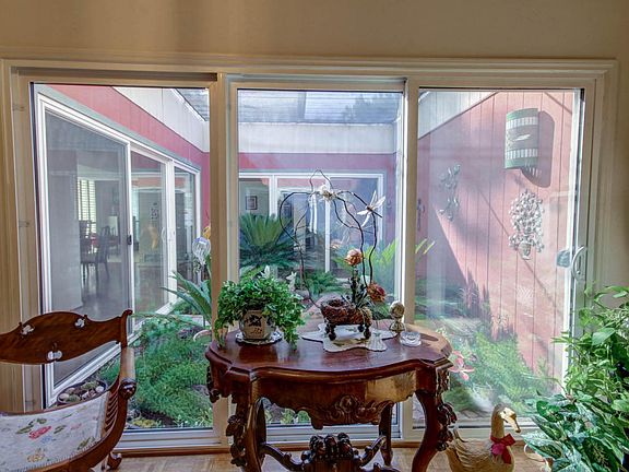 5th image of 104 E San Miguel Ave
