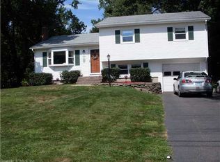 89 Pond Ln, Manchester, CT 06042