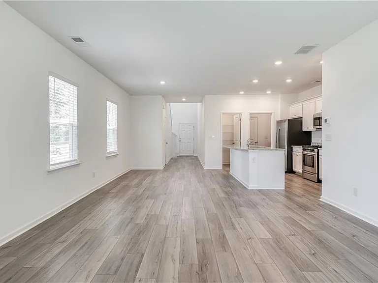 49 Kestrel Dr — Photo 11