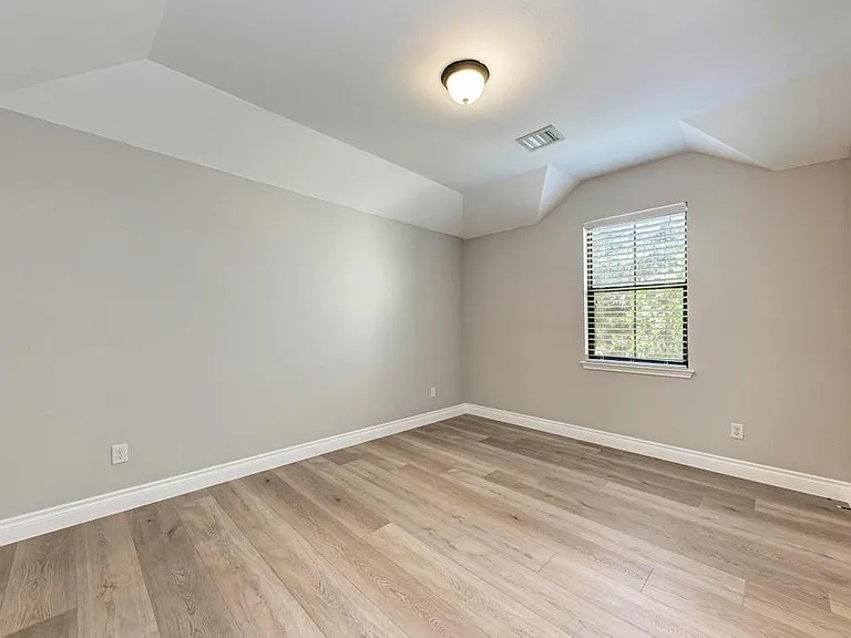 6805 Barstow Ct — Photo 30