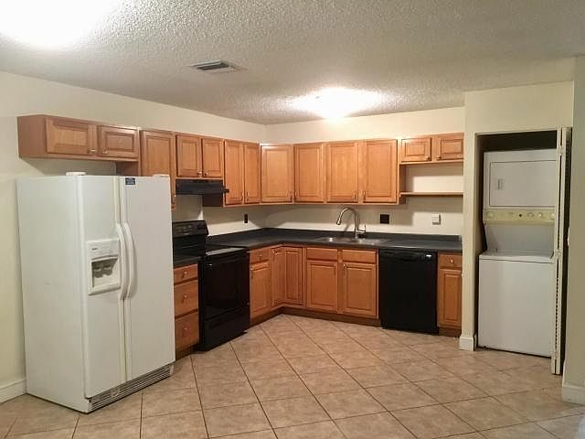 1st image of 4600 NW 3rd Dr