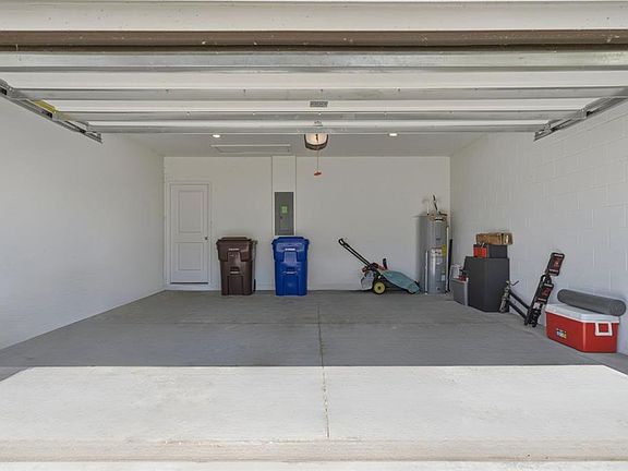 5th image of 4928 WORCHESTER DRIVE