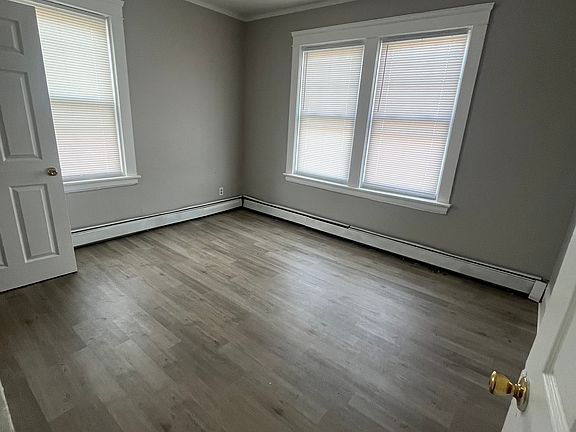 4th image of 264 Adelaide Ave #15