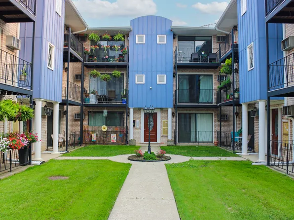 8517 W Catherine Ave Unit 281, Chicago, IL 60656