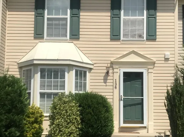 136 Pine Knoll Cir, Mays Landing, NJ 08330