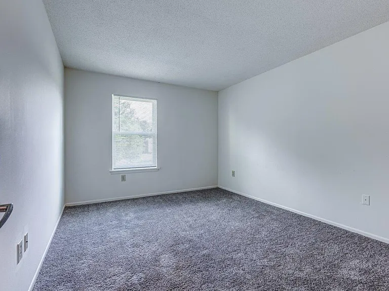 Summerlin at Concord Apartment Homes — Photo 11